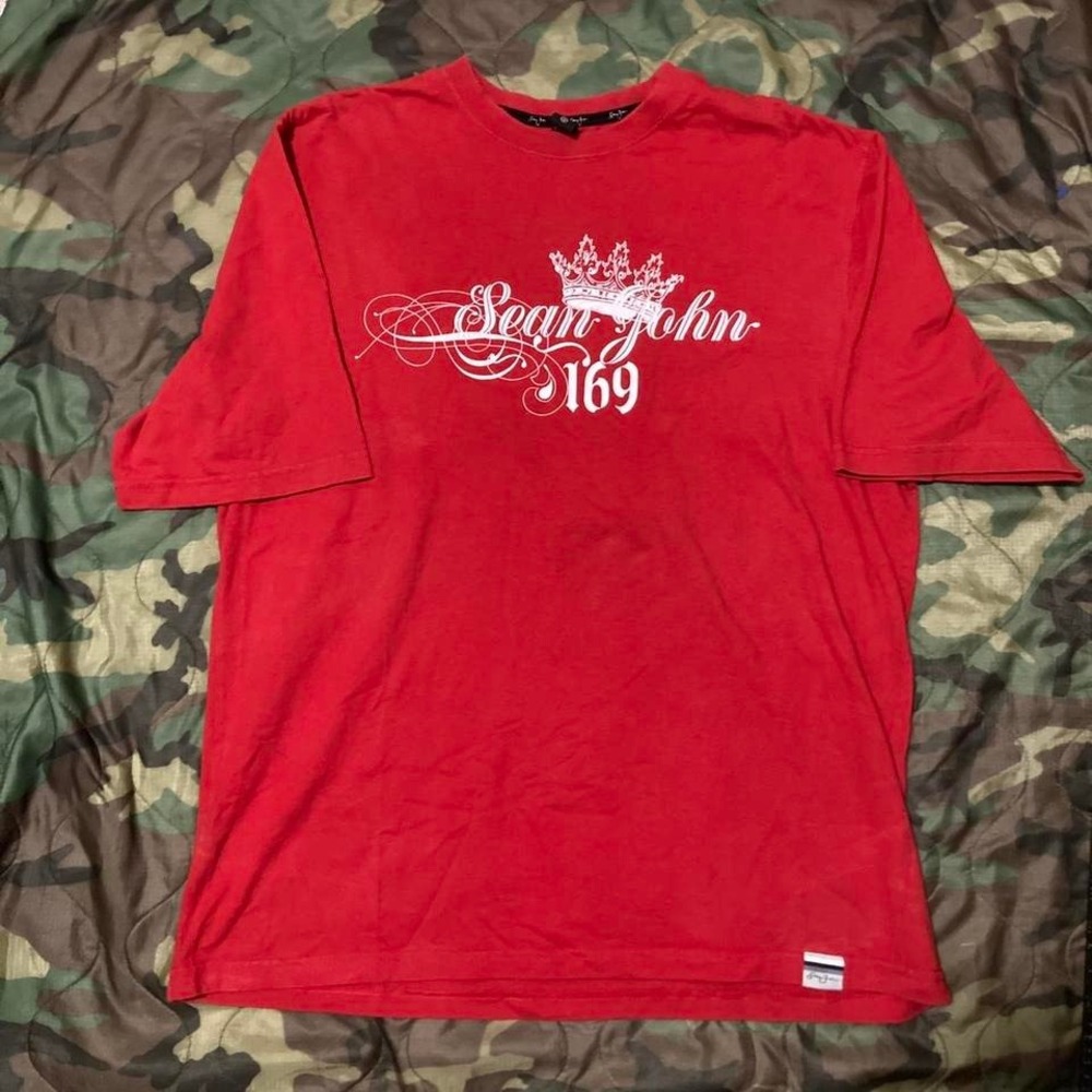 Sean John red white graphic baggy tee vtg y2k 100% cotton size XL/23.5